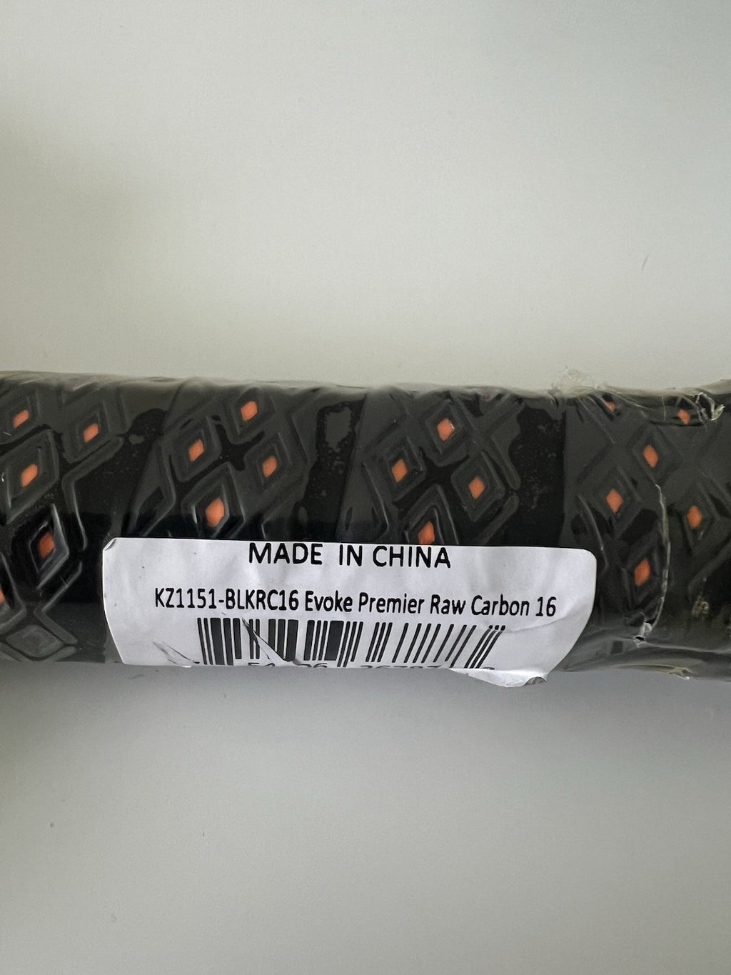 Onix Evoke Premier Raw Carbon 16  Brand New KZ1151-BLKRC162