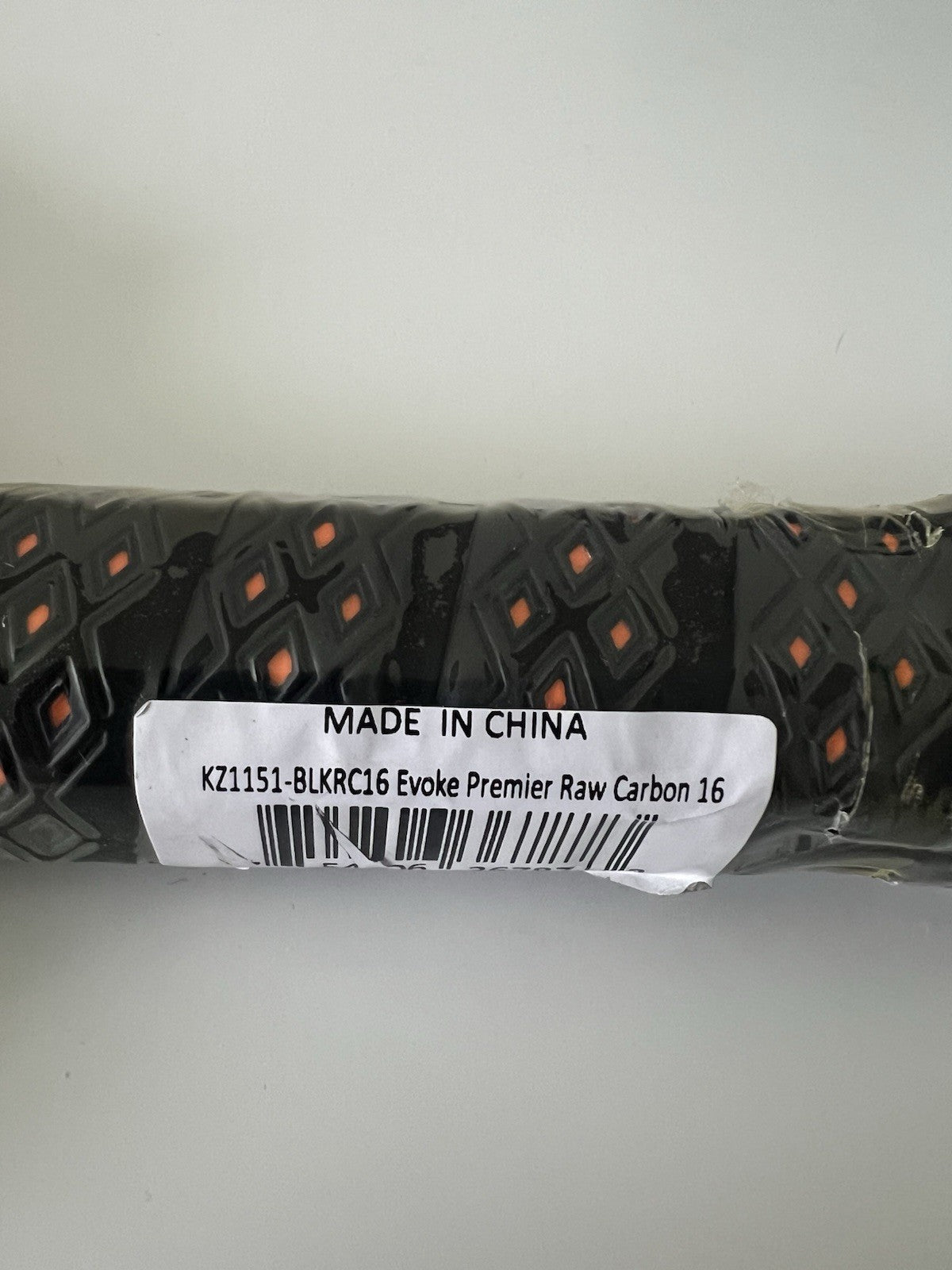 Onix Evoke Premier Raw Carbon 16  Brand New KZ1151-BLKRC162