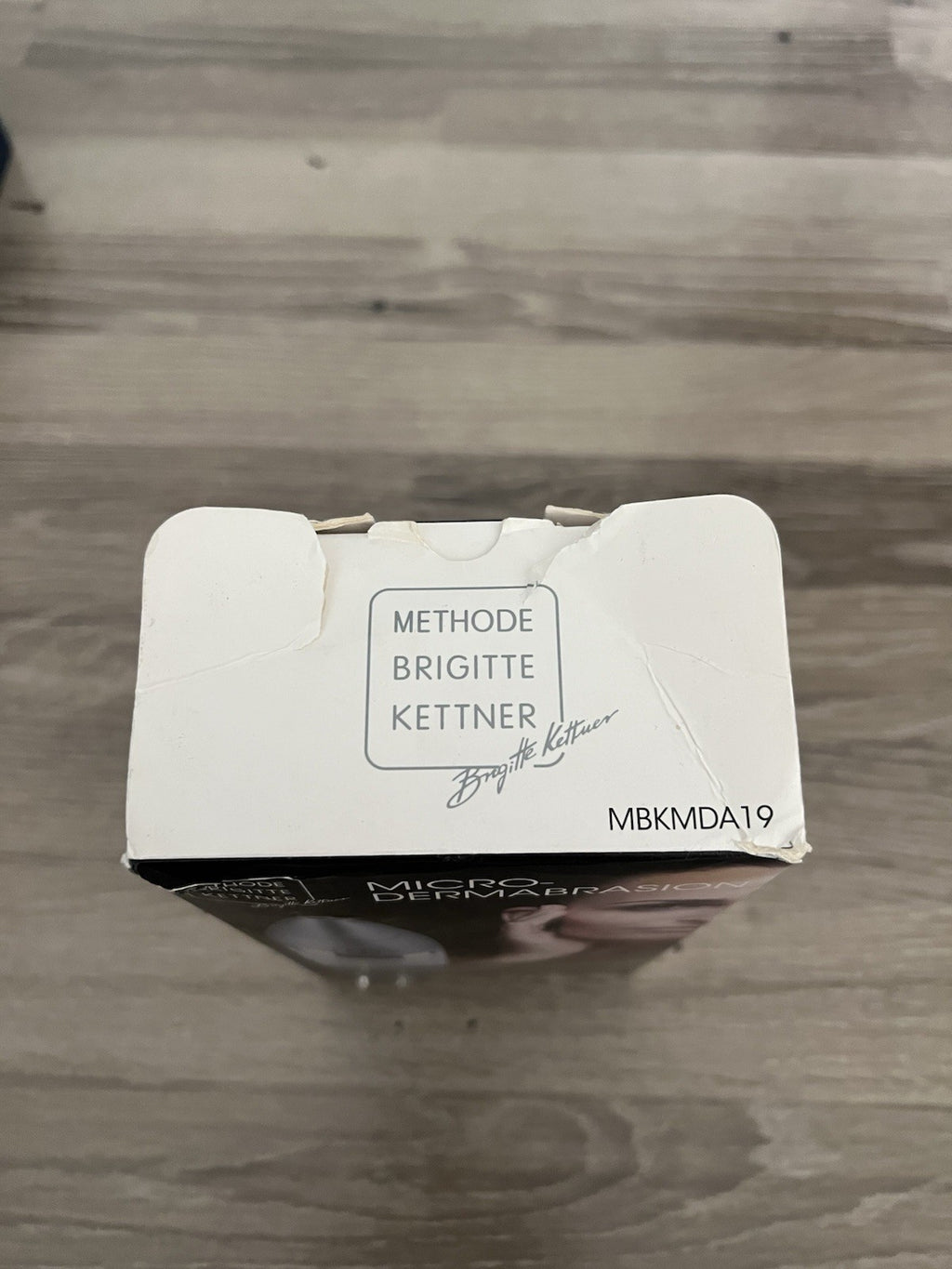 Method Brigitte Kettner Micro Dermabrasion Skin Exfoliation Device MBKMDA192