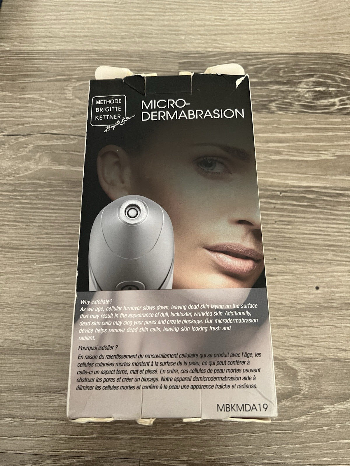 Method Brigitte Kettner Micro Dermabrasion Skin Exfoliation Device MBKMDA191